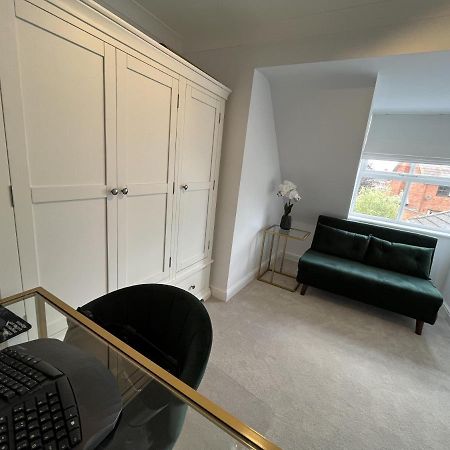 5 Bedroom 4 Bathroom Gym Playroom Country Home Leamington Spa Exterior foto
