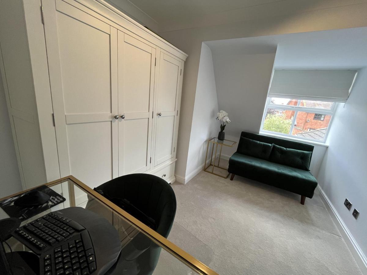 5 Bedroom 4 Bathroom Gym Playroom Country Home Leamington Spa Exterior foto
